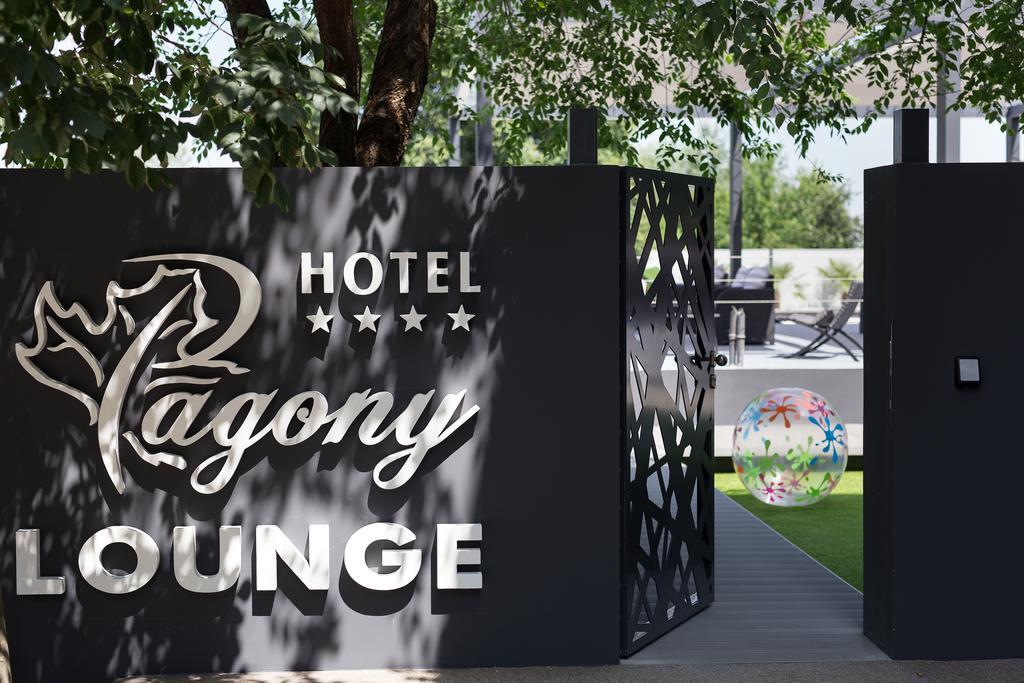 Hotel Pagony Wellness Nyiregyhaza Exterior photo